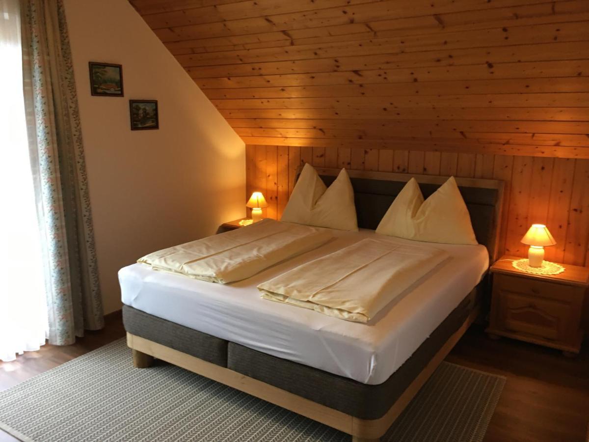 Gerstbreinhof Bed and Breakfast Bad Sankt Leonhard im Lavanttal Exteriör bild